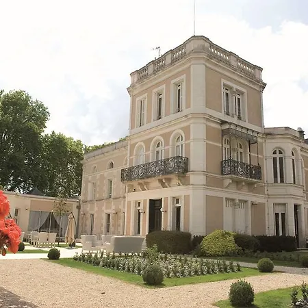 Chateau Des Comtes De Challes 